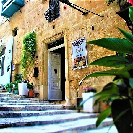 Casa Asti 3*