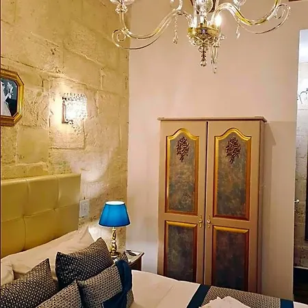 Casa Asti Мини-отель Валетта